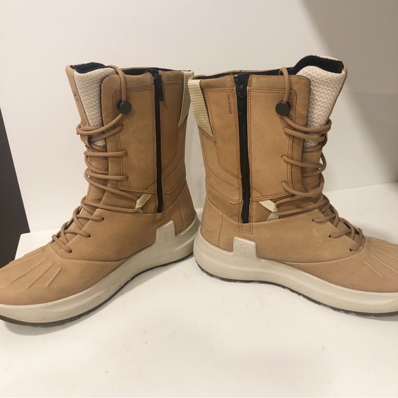 Ecco Women Winter Boots size 9 - Picture 2 of 9